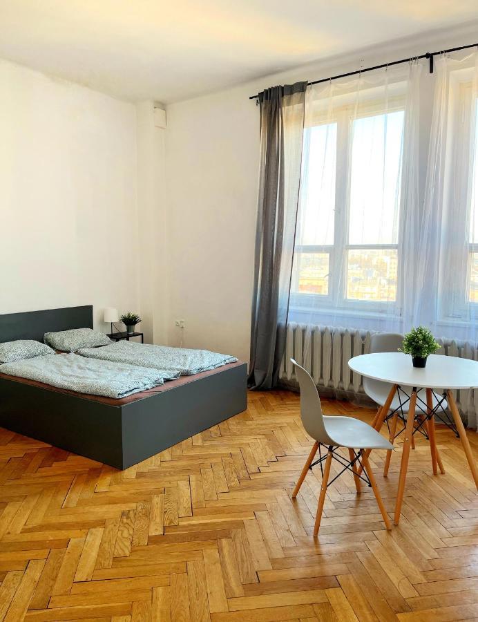 Best Rooms For Short Stay In City Center Krakow Bagian luar foto